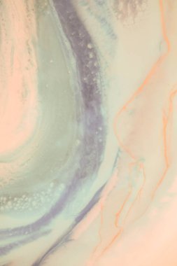 Sıvı akış desenli boya. Modern sanat geçmişi. Soyut epoksi reçine resmi. Bronz renkli yeşil dalgalar. soyut dijital kağıt ince sanat deseni.