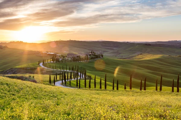 Belo pôr do sol na Toscana, Itália — Fotografia de Stock