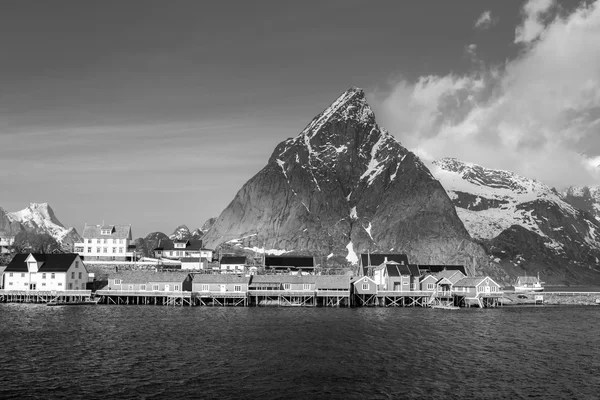 Sakrisoy village, Lofoten-szigetek, Norvégia — Stock Fotó