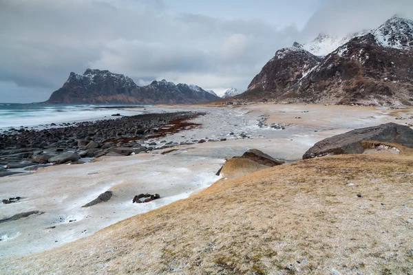 Utakleiv beach, ostrova Vestvagoy Lofoten ostrovy, Norsko — Stock fotografie