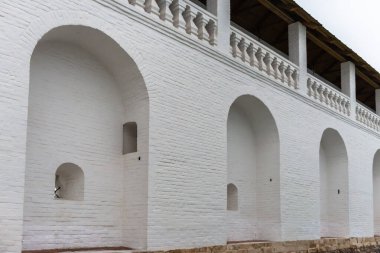 2020 kışında yeni Kudüs. Manastırın duvarlarının dışında..