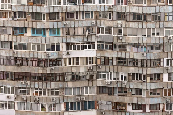 Balkons Van Een Flatgebouw Paneelconstructie Diverse Beglazingen Meerverdiepingen Woongebouw Krasnodar — Stockfoto