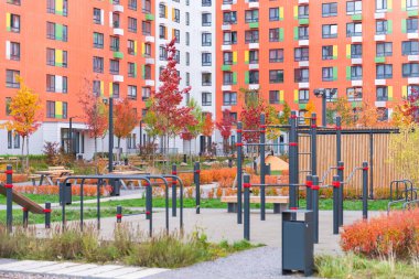 Moskova 'da arabasız avlu. Yeni evler ve yeni peyzaj.