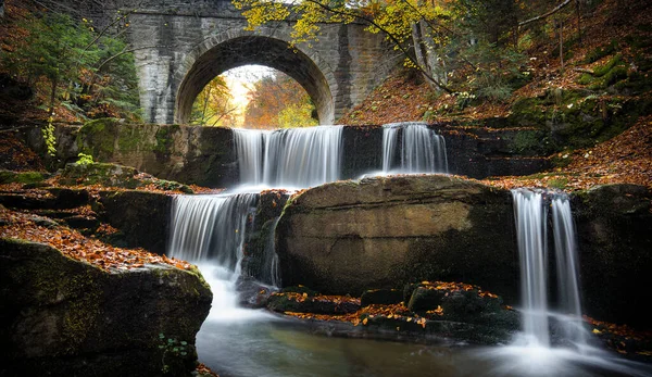 Autumn Waterfalls Sitovo Plovdiv Bulgaria Beautiful Cascades Water Fallen Yellow — Stock Photo, Image