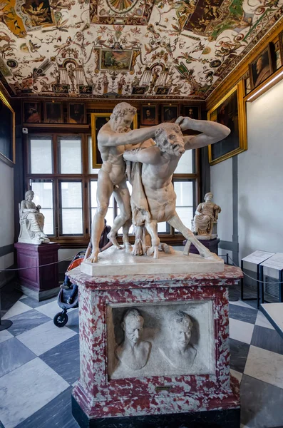 意大利佛罗伦萨 2020年2月14日 菲伦策最有名的博物馆乌菲齐博物馆画廊的内部 — 图库照片