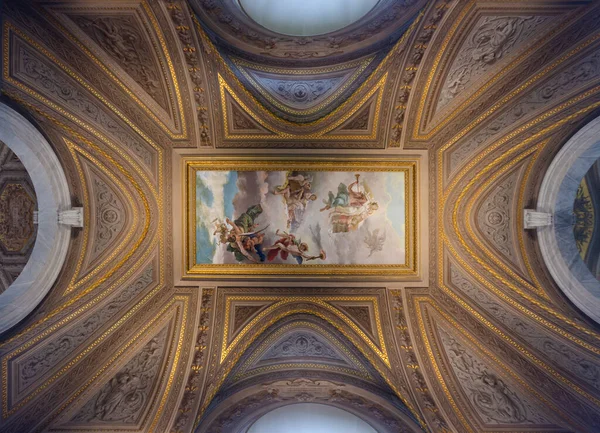 Vatikán Řím Itálie 2019 Interiér Vatikánského Muzea Krásný Strop — Stock fotografie