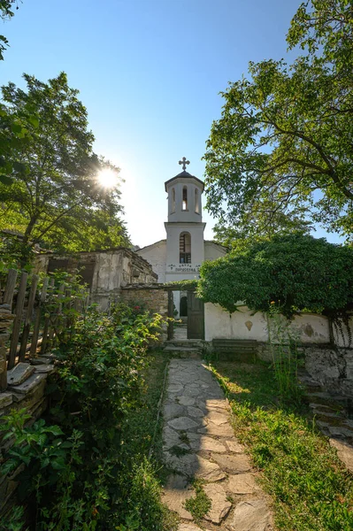 Церковь Святой Параскевы Деревне Лештен Болгария — стоковое фото