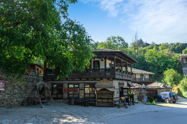 Otantik Ondokuzuncu Yüzyıl Evleriyle Leshten Köyü Blagoevgrad Bölgesi Bulgaristan — Stok fotoğraf