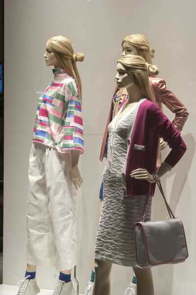 fashion retail display