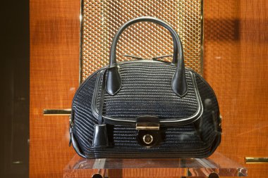 fashiom çanta görüntüleme