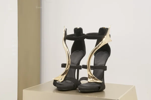 Fashiom shoe display — Stock Photo, Image