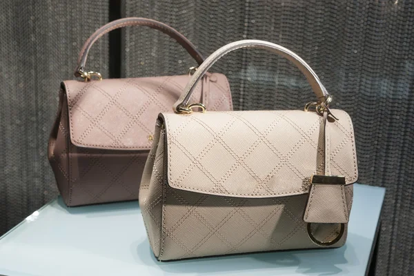 fashiom çanta görüntüleme