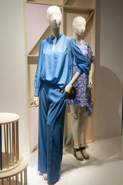 Maniquí de moda al por menor — Foto de Stock