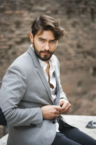 Moda joven hombre — Foto de Stock