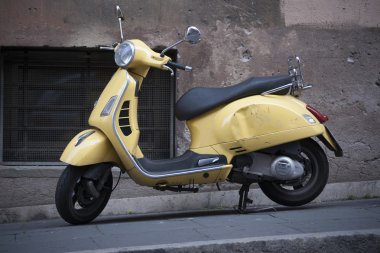 Roma scooter moto