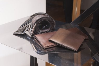 fashiom çanta pencere