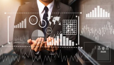 Bilgi (BI) ve iş analizleri (BA) (KPI) gösterge paneli kavramı ile birlikte. Web sitesi tasarımcısı geliyor