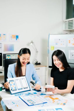 İnternet ve mobil için dinamik UX, UI tasarımları, prototipleme, takım çalışması ve yaratıcı tasarımları araştırın. Modern, duyarlı ve yenilikçi dijital deneyimler için mükemmel.