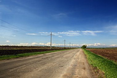 Dağlara giden yol