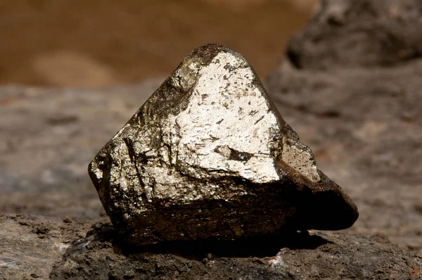 Chalcopyrite Sulfide Crystal Měďnatá Ruda — Stock fotografie