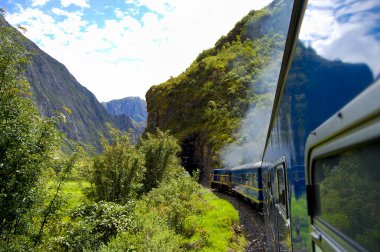 Urubamba Vadisi 'nde Tren Peru