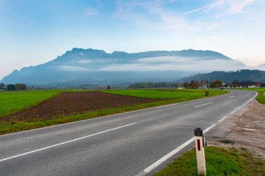Bavyera 'da Alman Devlet Yolu 305