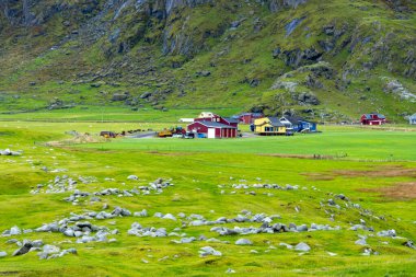 Uttakleiv Plajındaki Kulübeler - Norveç