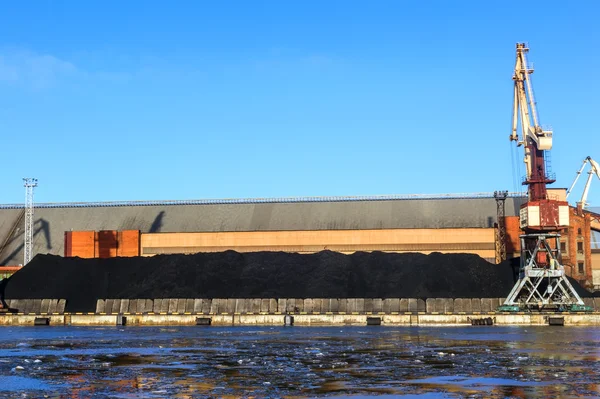 Terminal de carbón — Foto de Stock