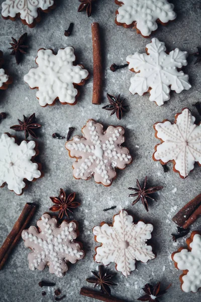 Baked Traditional Christmas Homemade Gingerbread Cookies — Stock Photo, Image