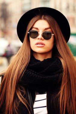 güzel bir kız closeup portresi.