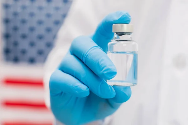 Doctor Holding Vaccine Bottle Usa Flag Background — Stock Photo, Image