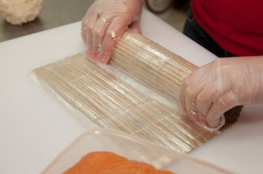 suşi Philadelphia pişirme