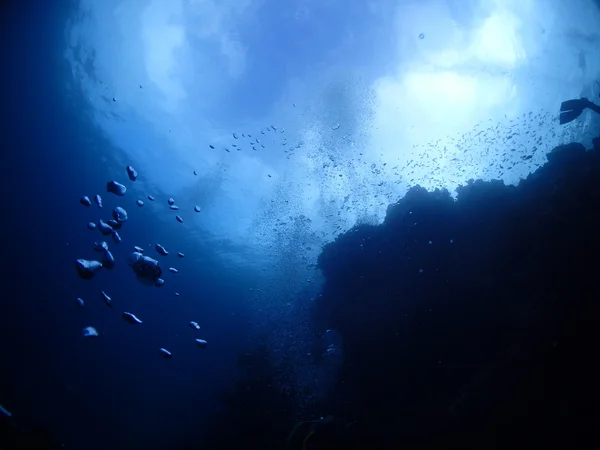 Bajo los rayos del agua —  Fotos de Stock