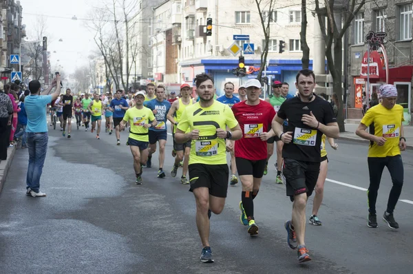 Internationale Marathon in Kharkov, Oekraïne, 9 April 2016 — Stockfoto