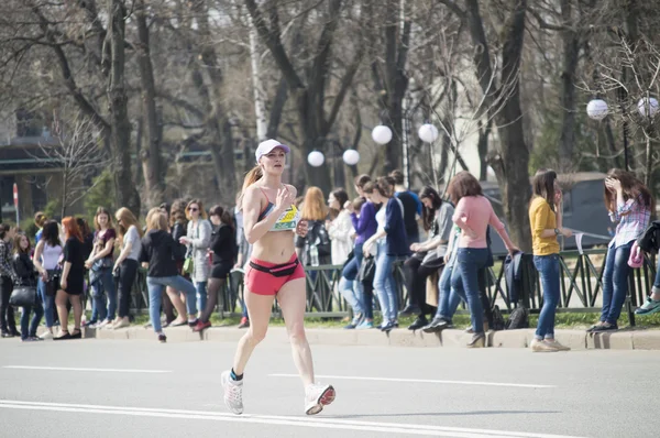 Internationale Marathon in Kharkov, Oekraïne, 9 April 2016 — Stockfoto