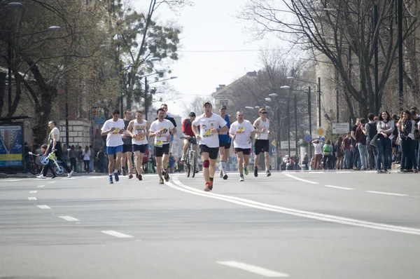 Internationale Marathon in Kharkov, Oekraïne, 9 April 2016 — Stockfoto