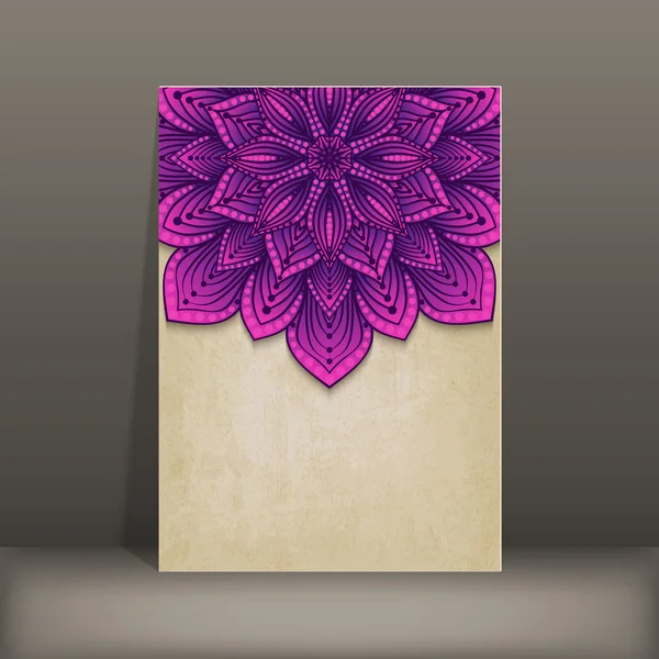 Carte de papier grunge avec motif circulaire floral violet — Image vectorielle