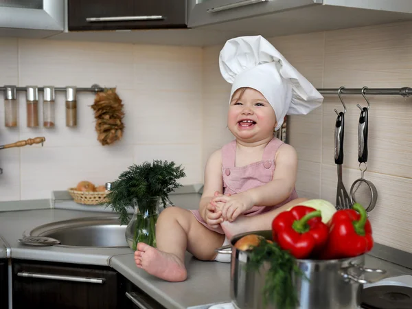 The child laughs cook