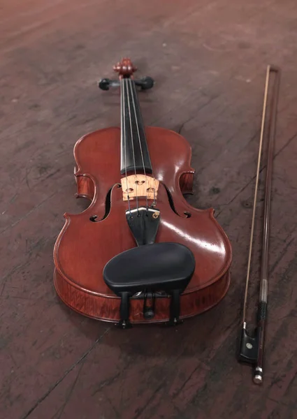 Violino Colocar Madeira Placa Madeira Luz Embaçada Redor — Fotografia de Stock
