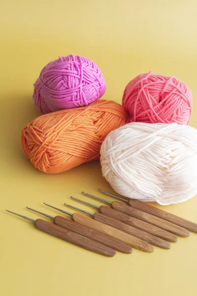 Colorful Yarn Ball Rolls Crochet Hooks Put Background — Stock Photo, Image