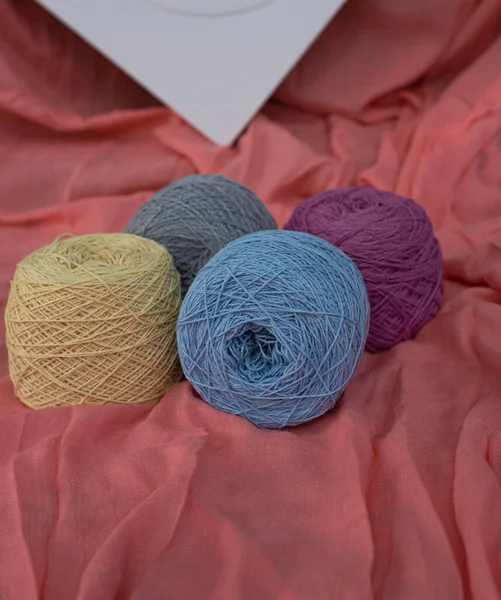 Group Crochet Yarn Put Background Blurry Light — Stock Photo, Image