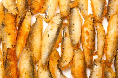 Hırpalanmış whitebait balık