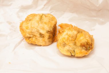 Bezelye börek veya topları