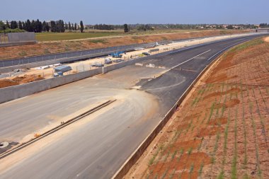 yeni bir yol asfaltlama.