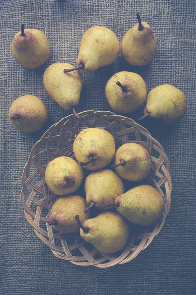 Gele peren — Stockfoto