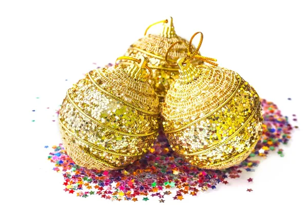 Goldene Weihnachtskugel — Stockfoto