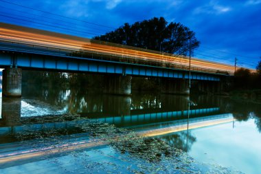 Tren hareket ışıklar