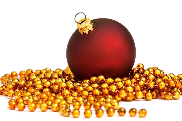 Joulun punainen pallo — kuvapankkivalokuva