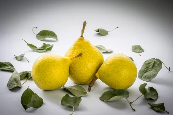 Yellow pear — Stock Photo, Image