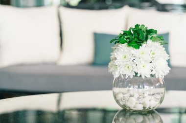 çiçek vazo dekorasyon 